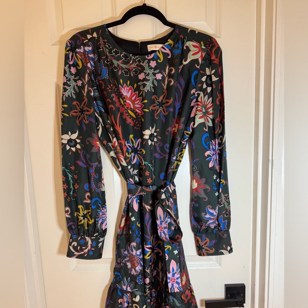 Tory Burch Printed Silk‎ Twill Shift Dress, Size 10 - Picture 8 of 14